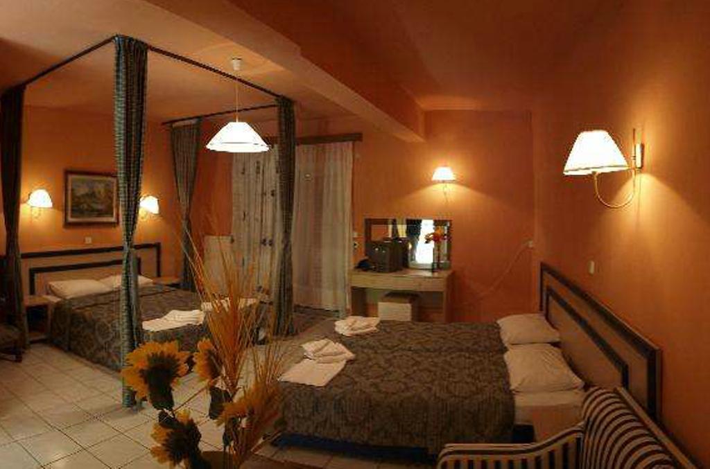 Polychrono Beach Hotel Habitación foto